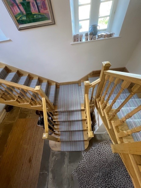 Roger Oates Venetian Flatweave 85cm stair runner on staircase and landing by Select Line