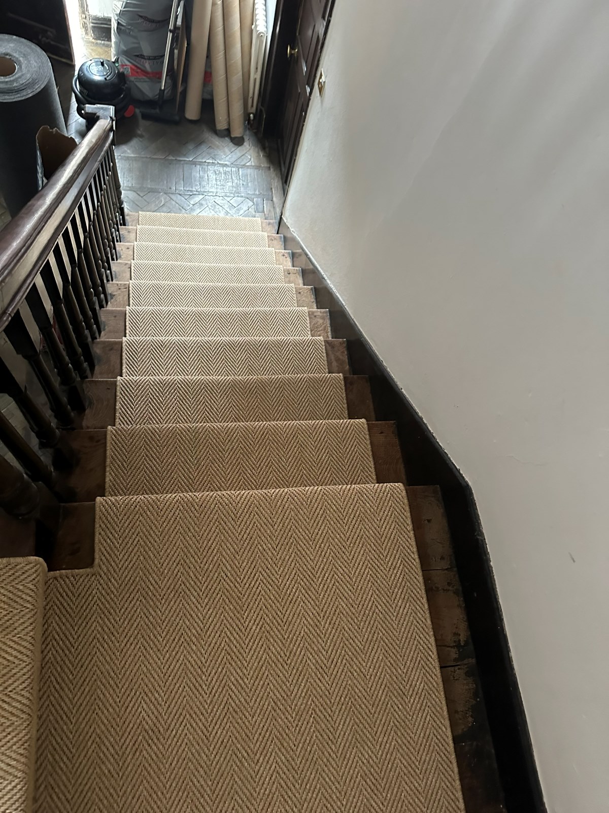 New England Woodstock NE6022 herringbone stair runner with whipped perimeter by Select Line